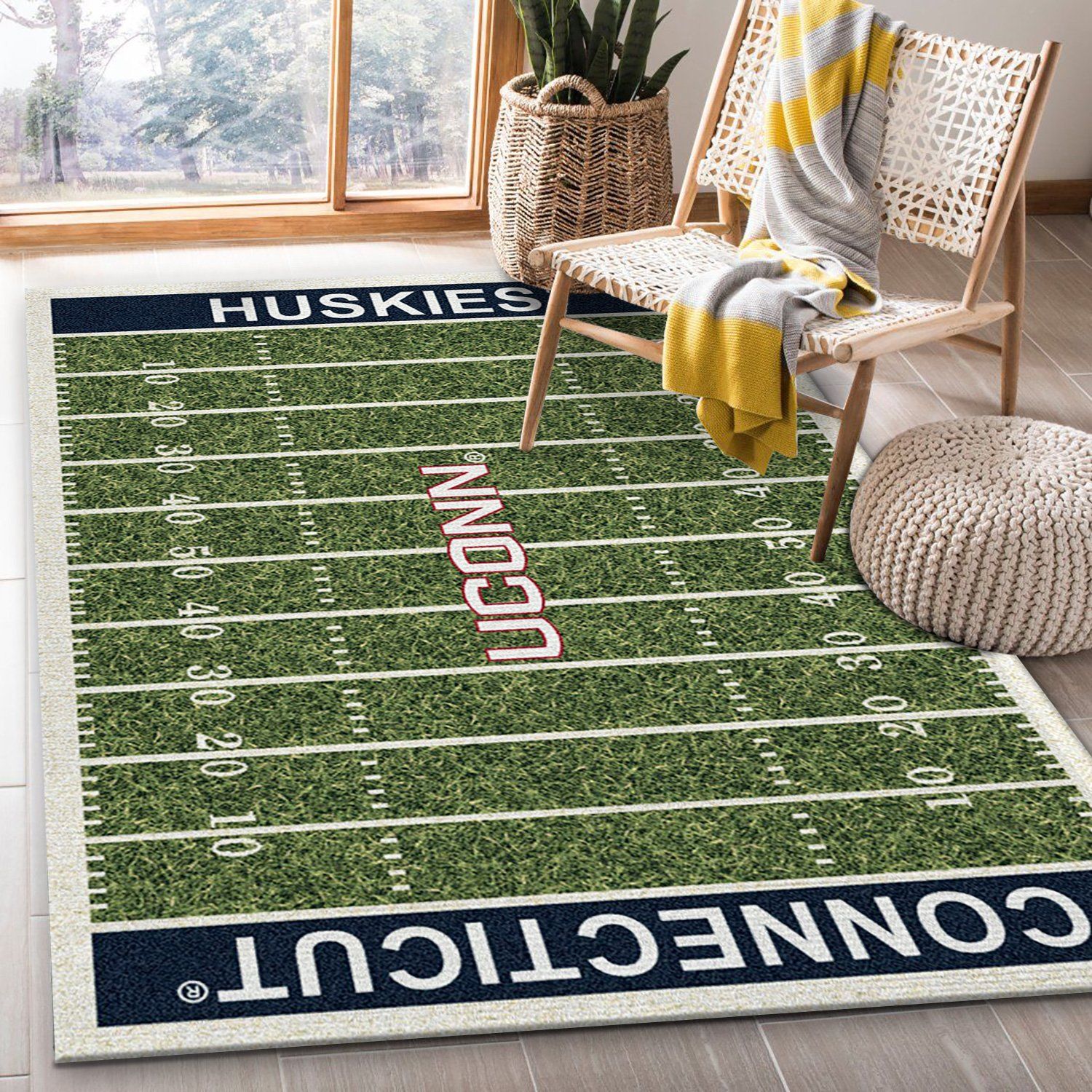 College-Connecticut-NFL-Team-Logo-Area-Rug-Living-Room-Rug-Family-Gift-US-Decor.jpg