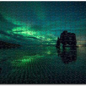 Aurora Borealis Green Reflection Jigsaw Puzzle Set