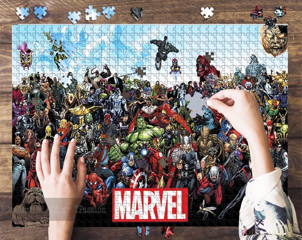 Marvel Jigsaw Puzzle Set