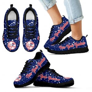 Christmas Snowing Incredible Pattern New York Yankees Sneakers