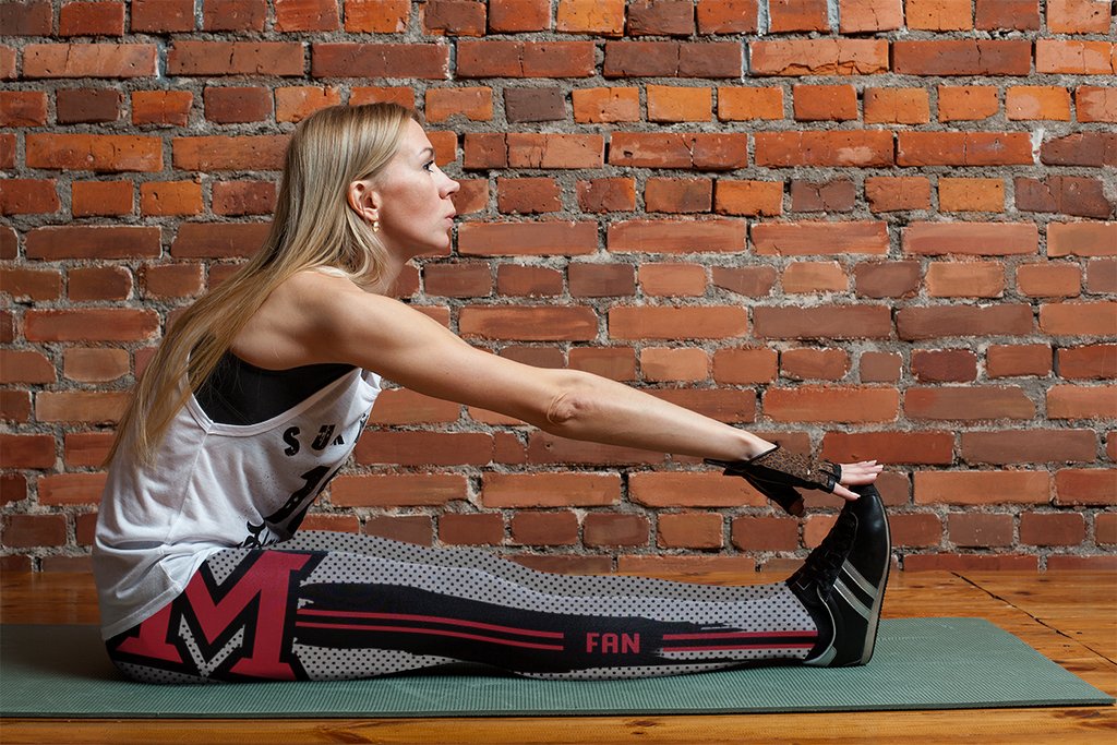Charming-Lovely-Little-Dots-Along-Body-Miami-RedHawks-Leggings-2
